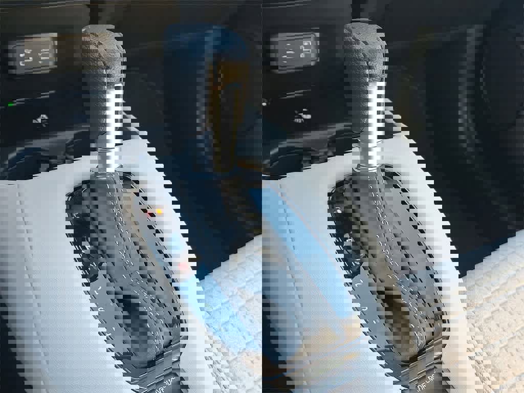 Certified 2026 Honda HR-V LX image 11