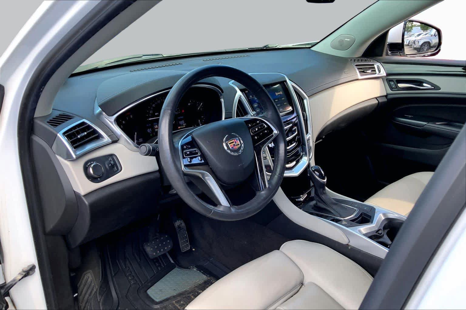Used 2014 Cadillac SRX Luxury FWD image 18