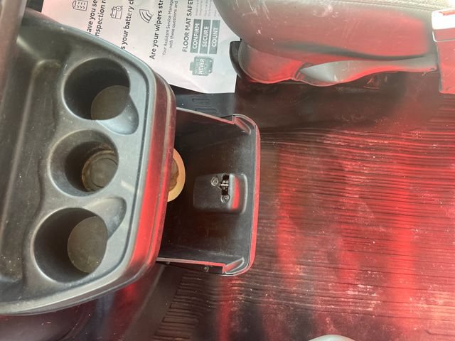 Used 2015 Chevrolet Express 2500 RWD image 15