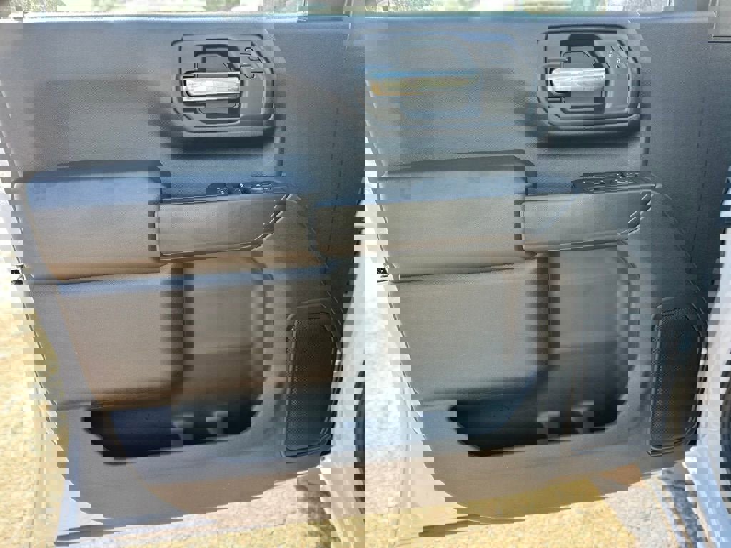 New 2025 Chevrolet Silverado 2500 W/T image 18