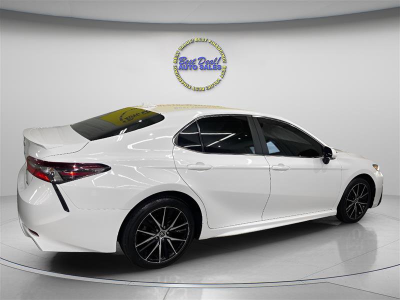 Used 2023 Toyota Camry SE image 7
