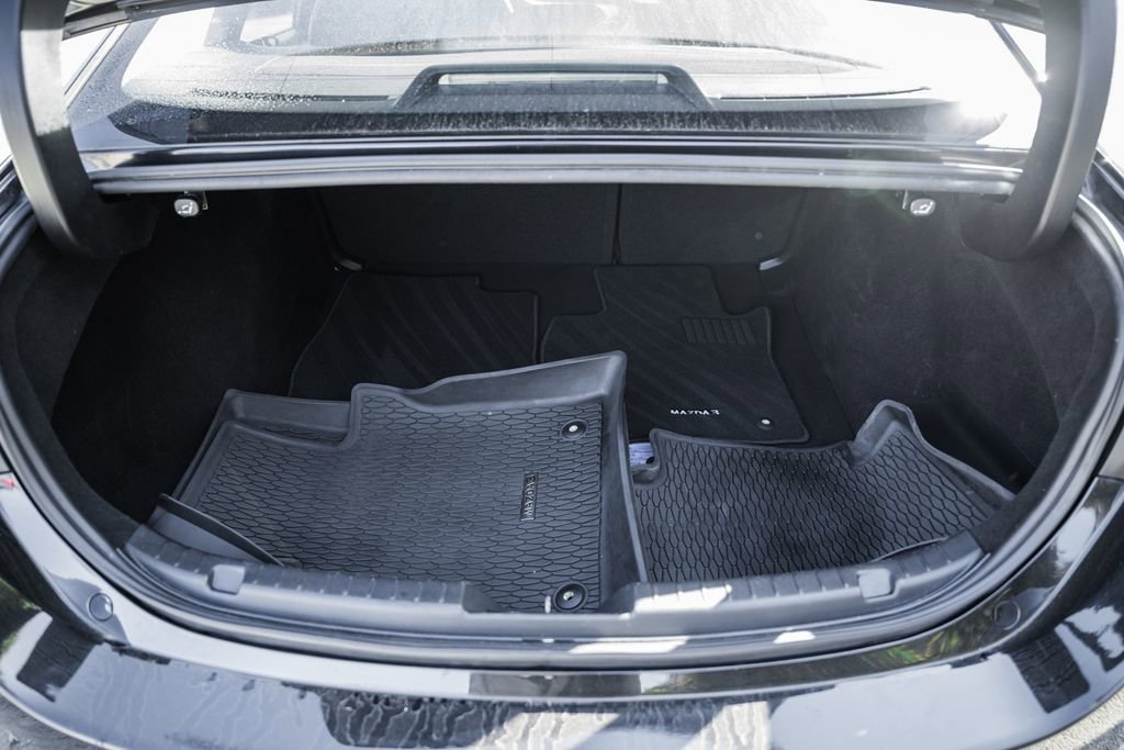 Used 2019 MAZDA MAZDA3 Sedan image 9
