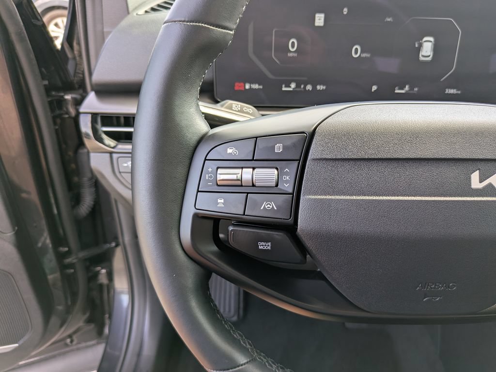 Certified 2026 Kia Sportage SX FWD image 32