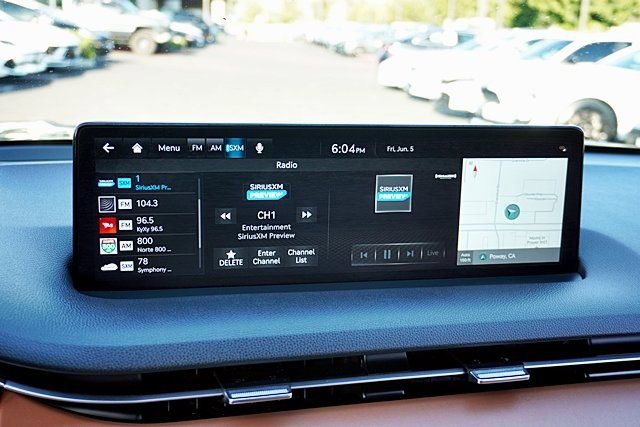 Used 2024 Genesis GV70 2.5T w/ Advanced Package AWD/4WD image 26