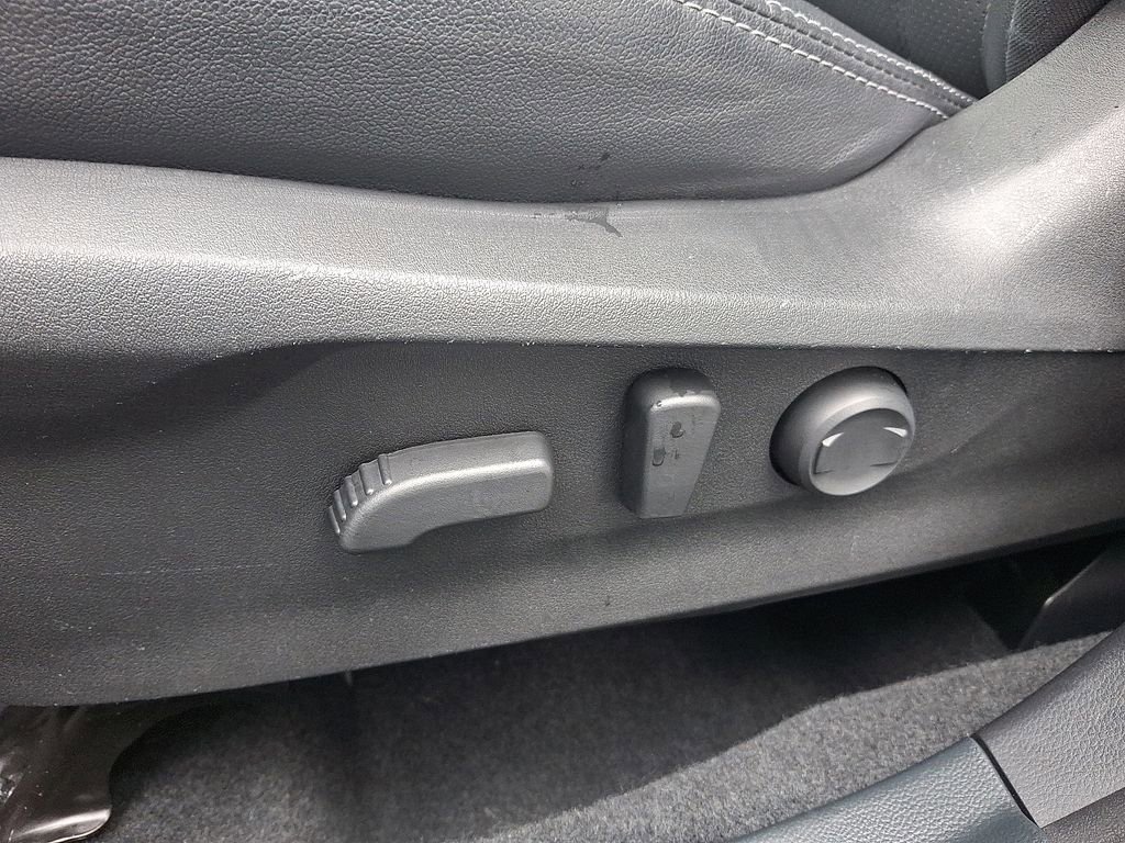 Used 2023 Subaru Forester Limited image 23