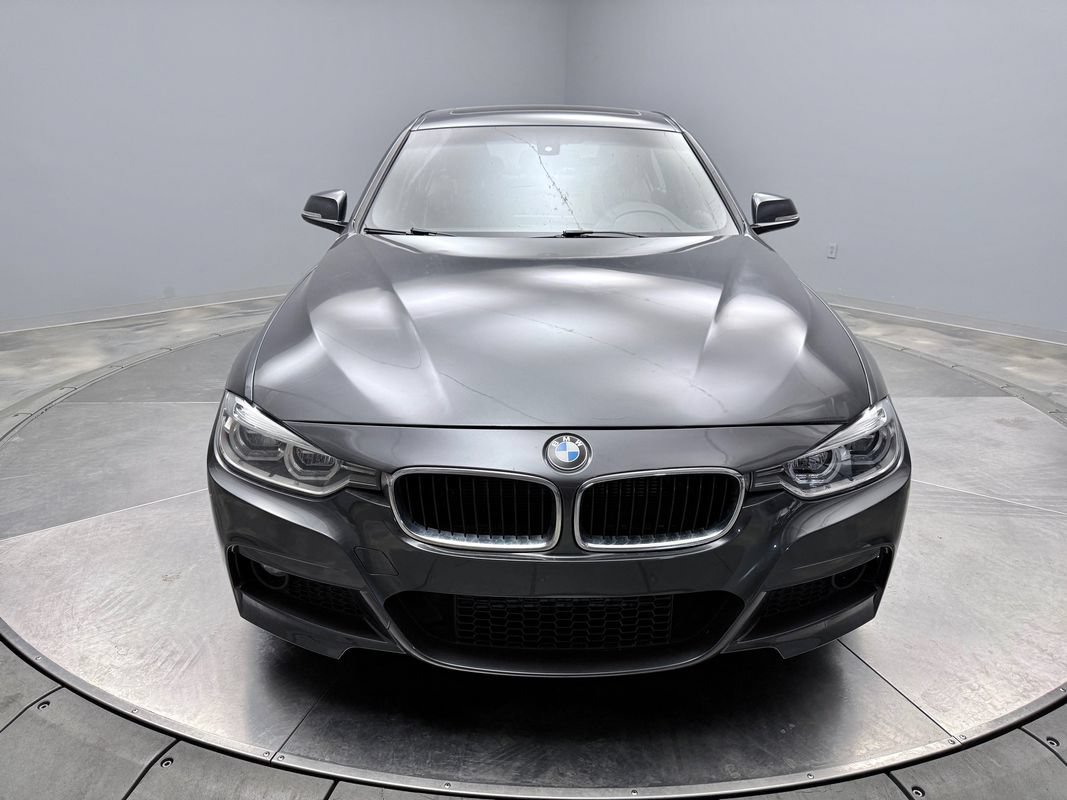 Used 2018 BMW 328d xDrive Sedan AWD/4WD image 2