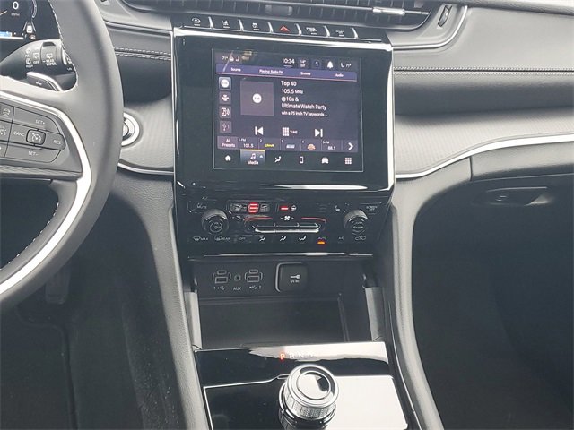 New 2025 Jeep Grand Cherokee L Altitude image 16