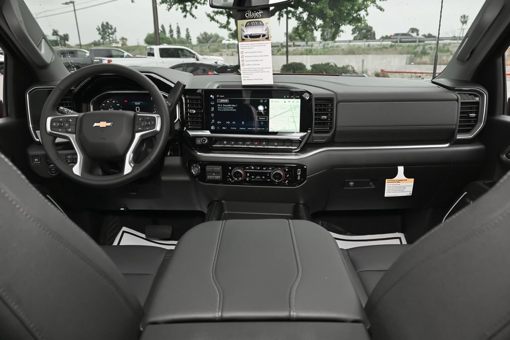 New 2026 Chevrolet Silverado 2500 LTZ w/ LTZ Convenience Package AWD/4WD image 24