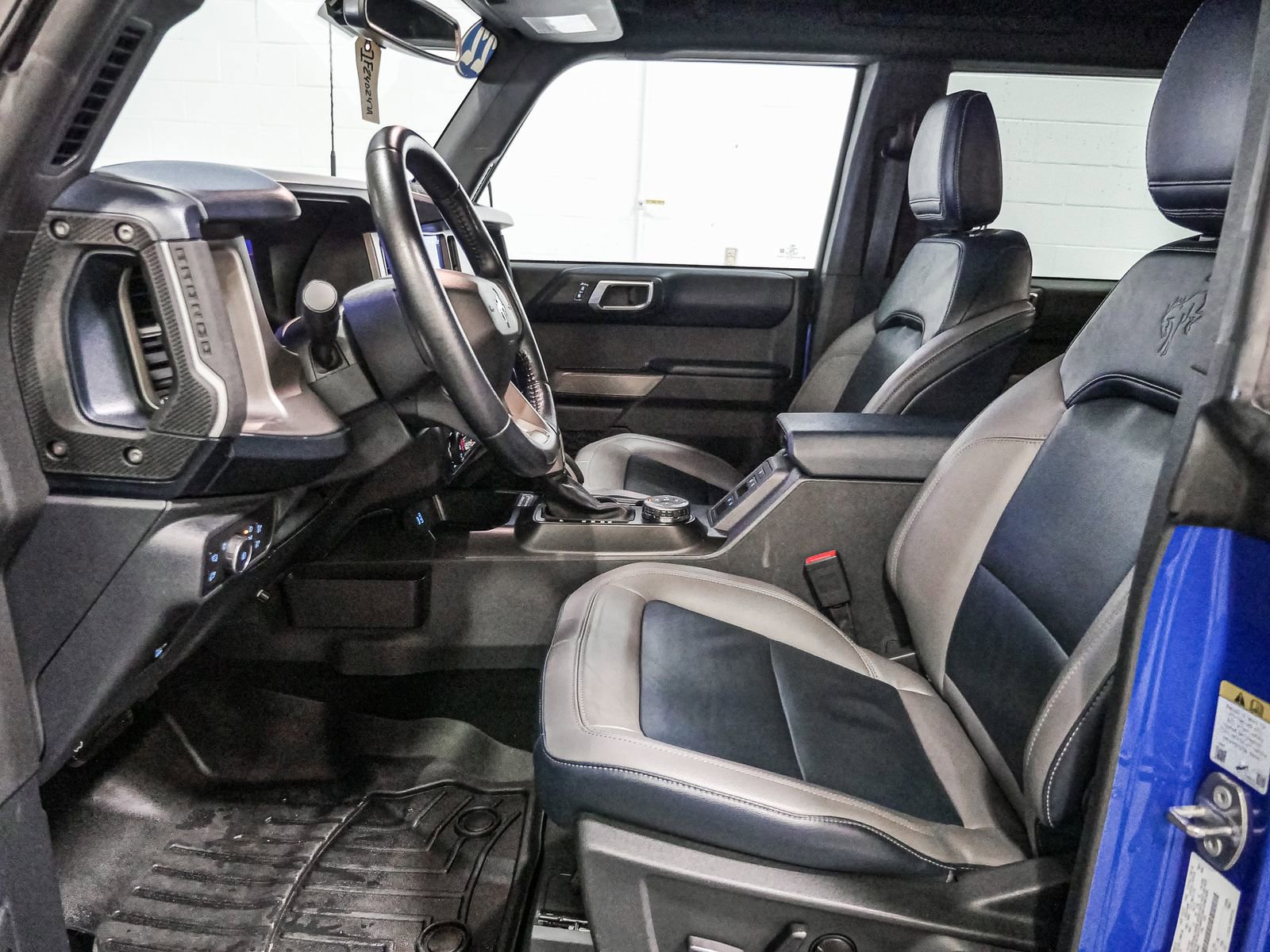 Used 2022 Ford Bronco Outer Banks image 23