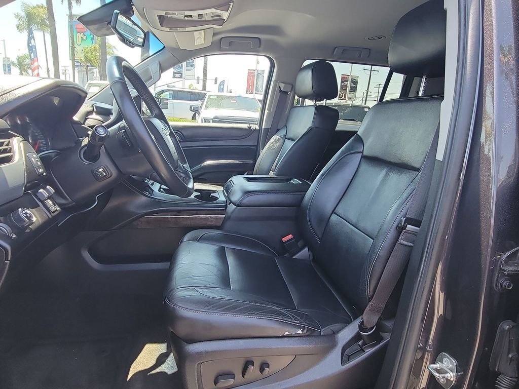 Used 2015 Chevrolet Suburban LT w/ Luxury Package RWD image 19