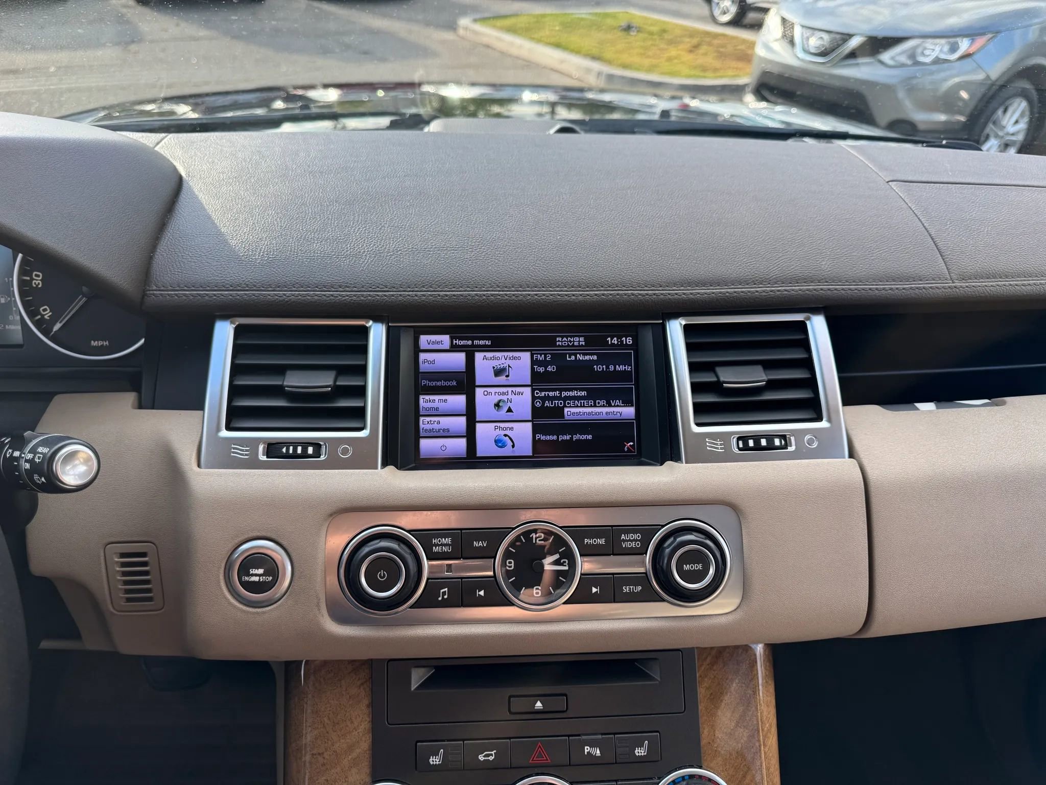 Used 2013 Land Rover Range Rover Sport HSE AWD/4WD image 14