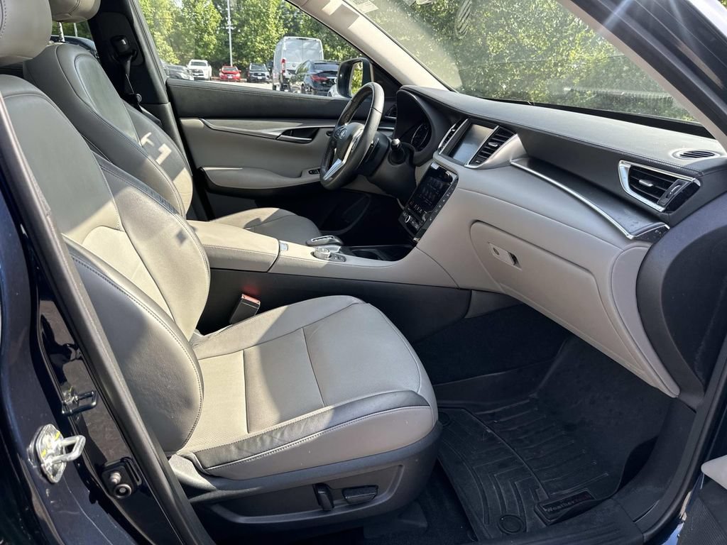 Used 2023 INFINITI QX50 Luxe AWD/4WD image 40
