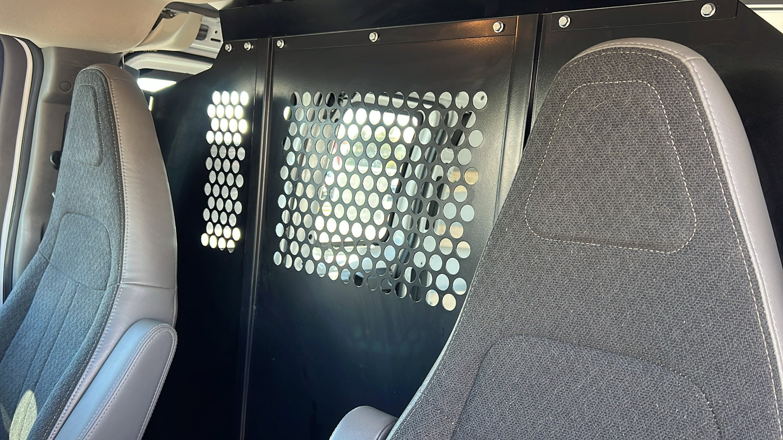 Certified 2023 Chevrolet Express 2500 w/ Driver Convenience Package image 18