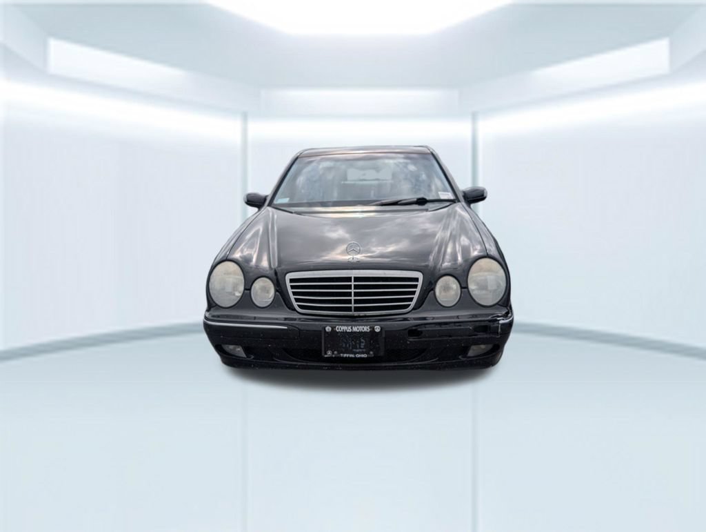 Used 2001 Mercedes-Benz E 320 4MATIC Sedan image 5