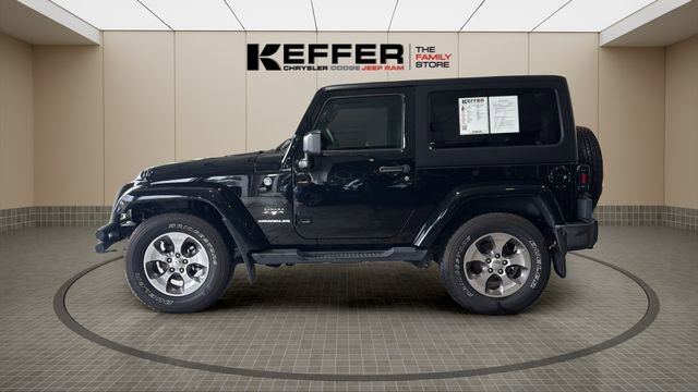 Used 2016 Jeep Wrangler Sahara w/ Connectivity Group AWD/4WD image 2