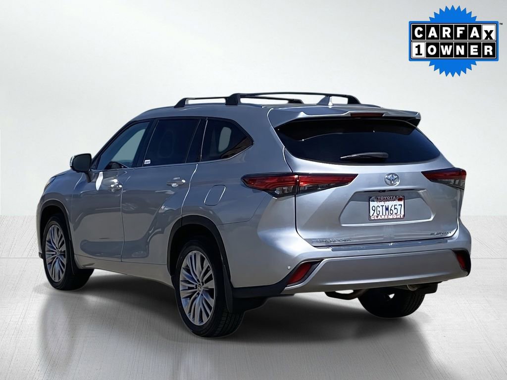 Used 2023 Toyota Highlander Platinum image 4