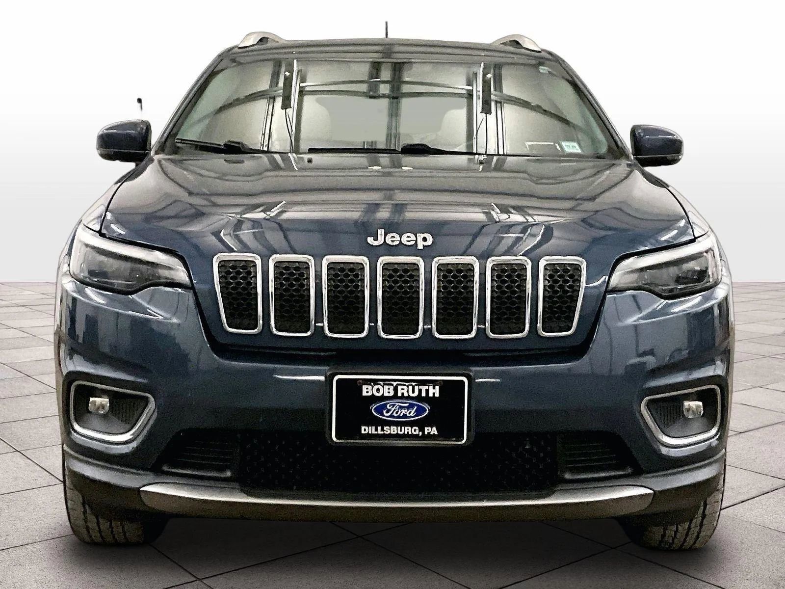 Used 2019 Jeep Cherokee Limited image 3