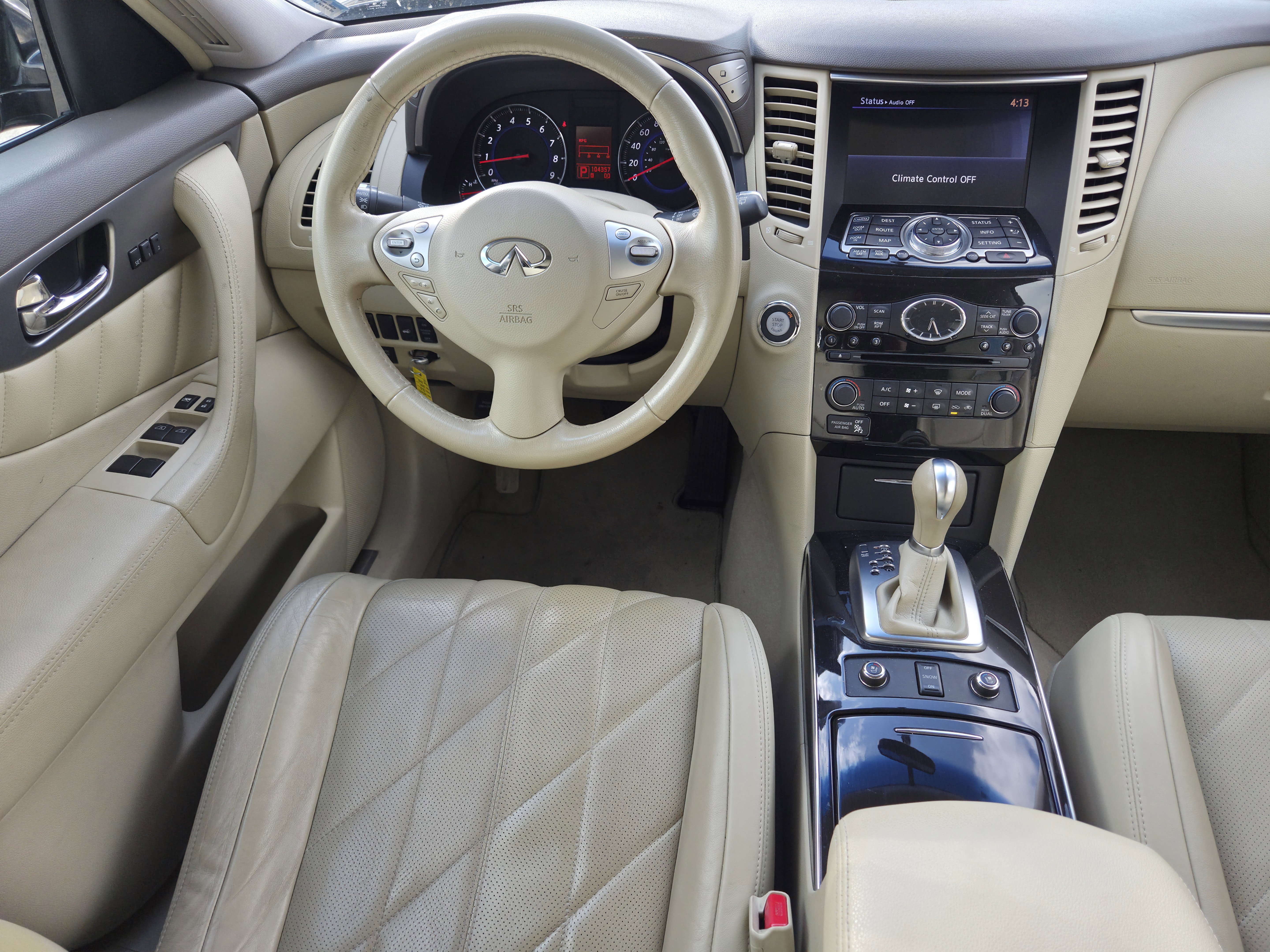 Used 2011 INFINITI FX35 2WD w/ Premium Pkg image 7