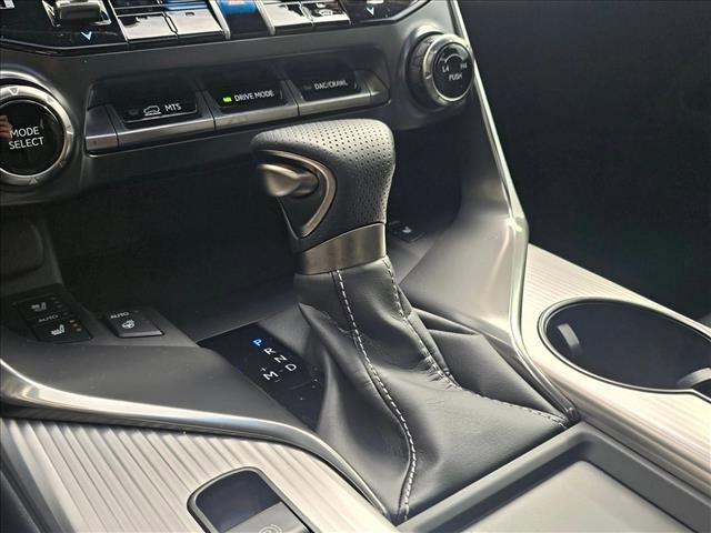 Used 2023 Lexus LX 600 F Sport image 29