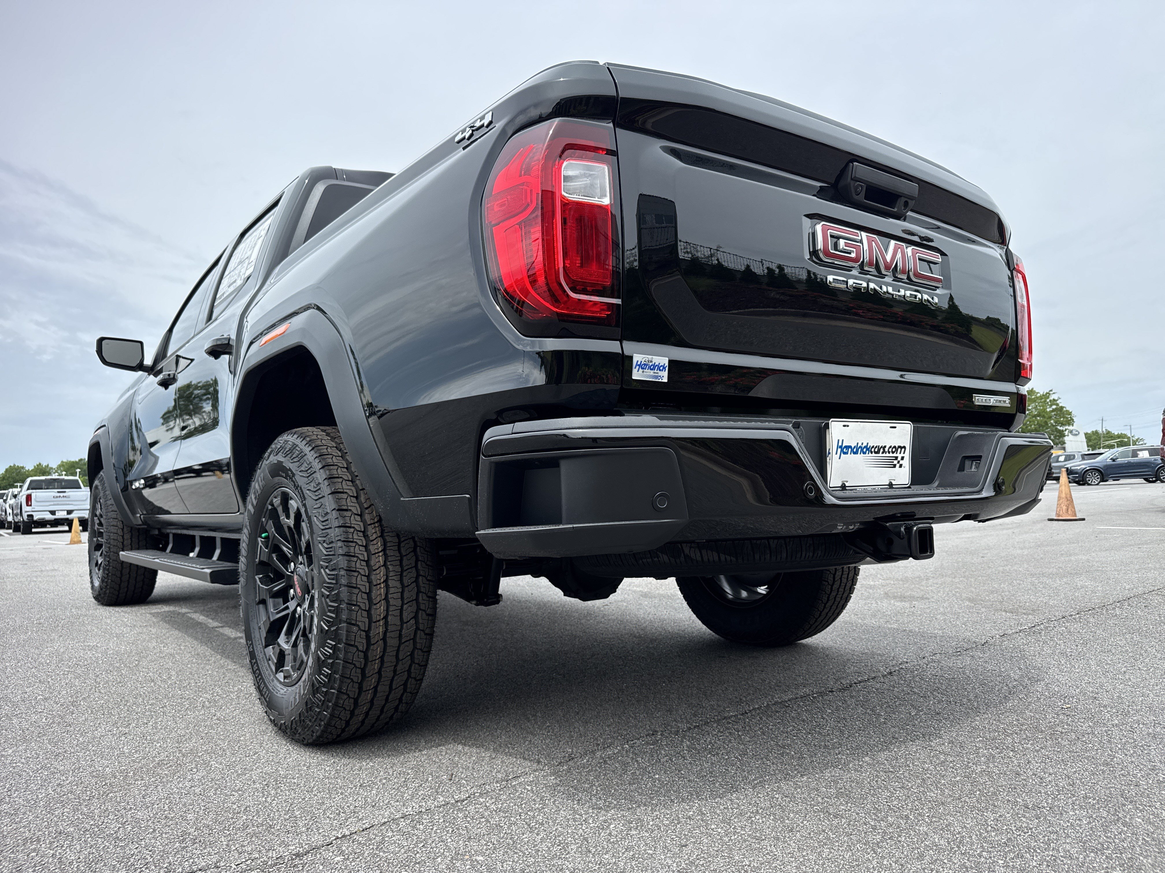 New 2026 GMC Canyon Elevation w/ Convenience Package AWD/4WD image 8