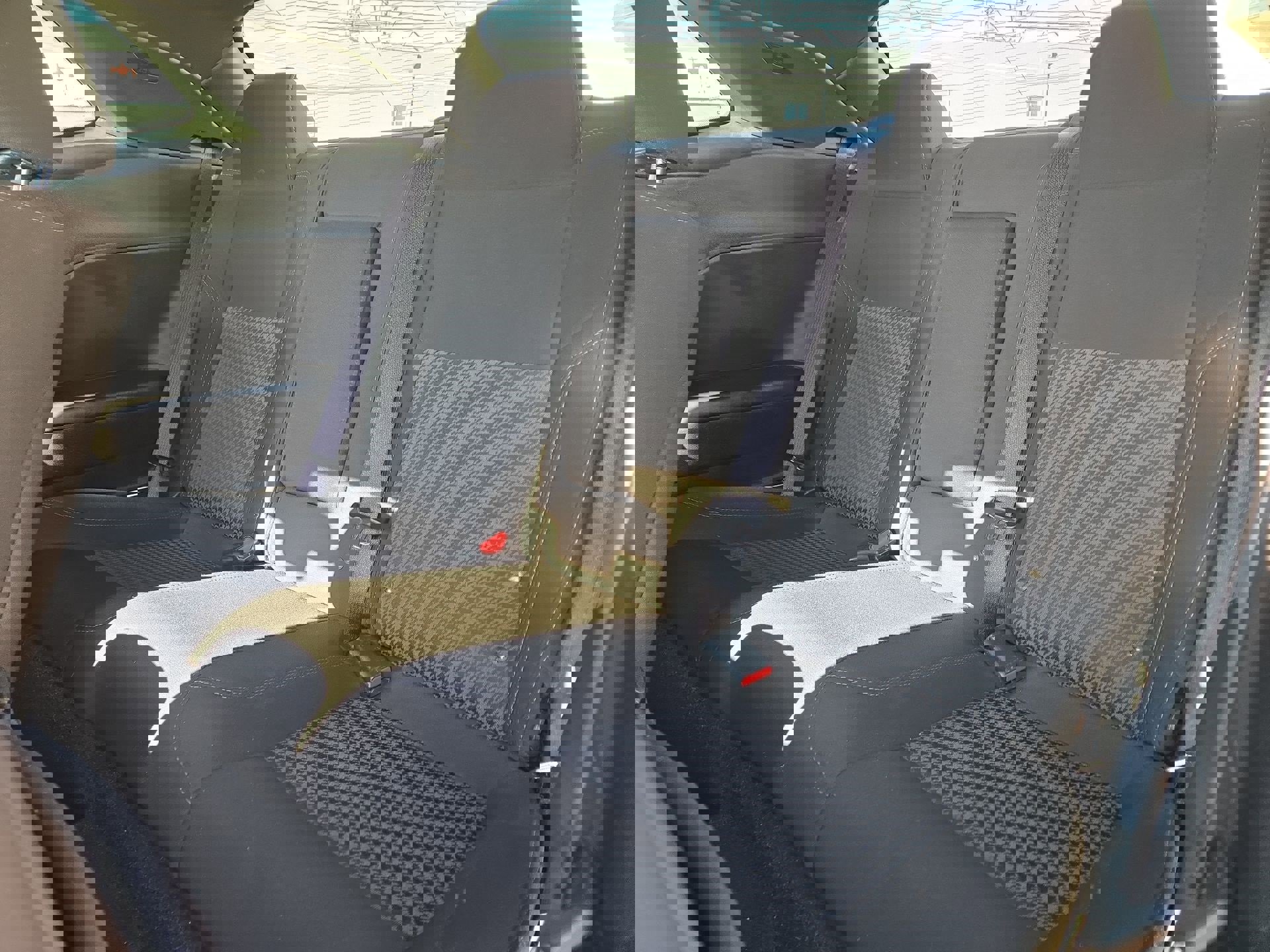 Used 2021 Dodge Challenger SXT image 13