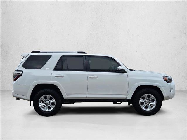 Used 2022 Toyota 4Runner SR5 Premium w/ Moonroof Package RWD image 4