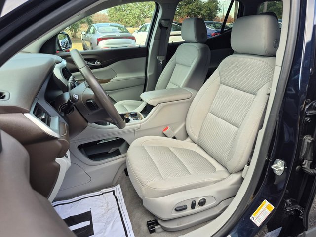 Used 2022 GMC Acadia SLE w/ Driver Convenience Package image 11