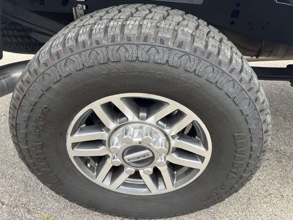 Used 2019 Ford F250 Lariat w/ Lariat Value Package AWD/4WD image 14