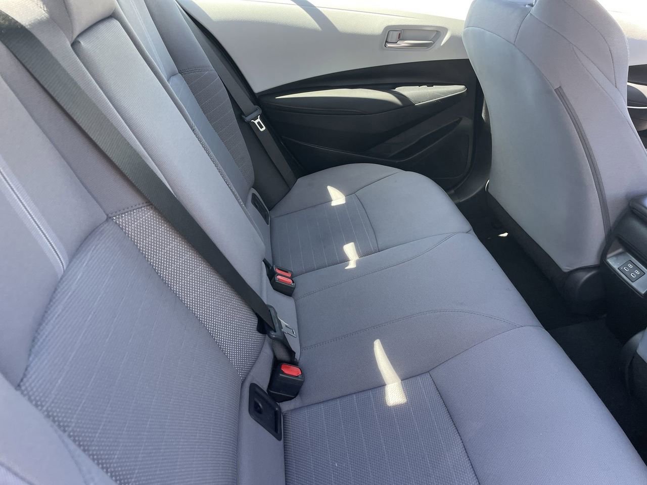 Used 2023 Toyota Corolla SE w/ Carpet Mat Package (TMS) image 12