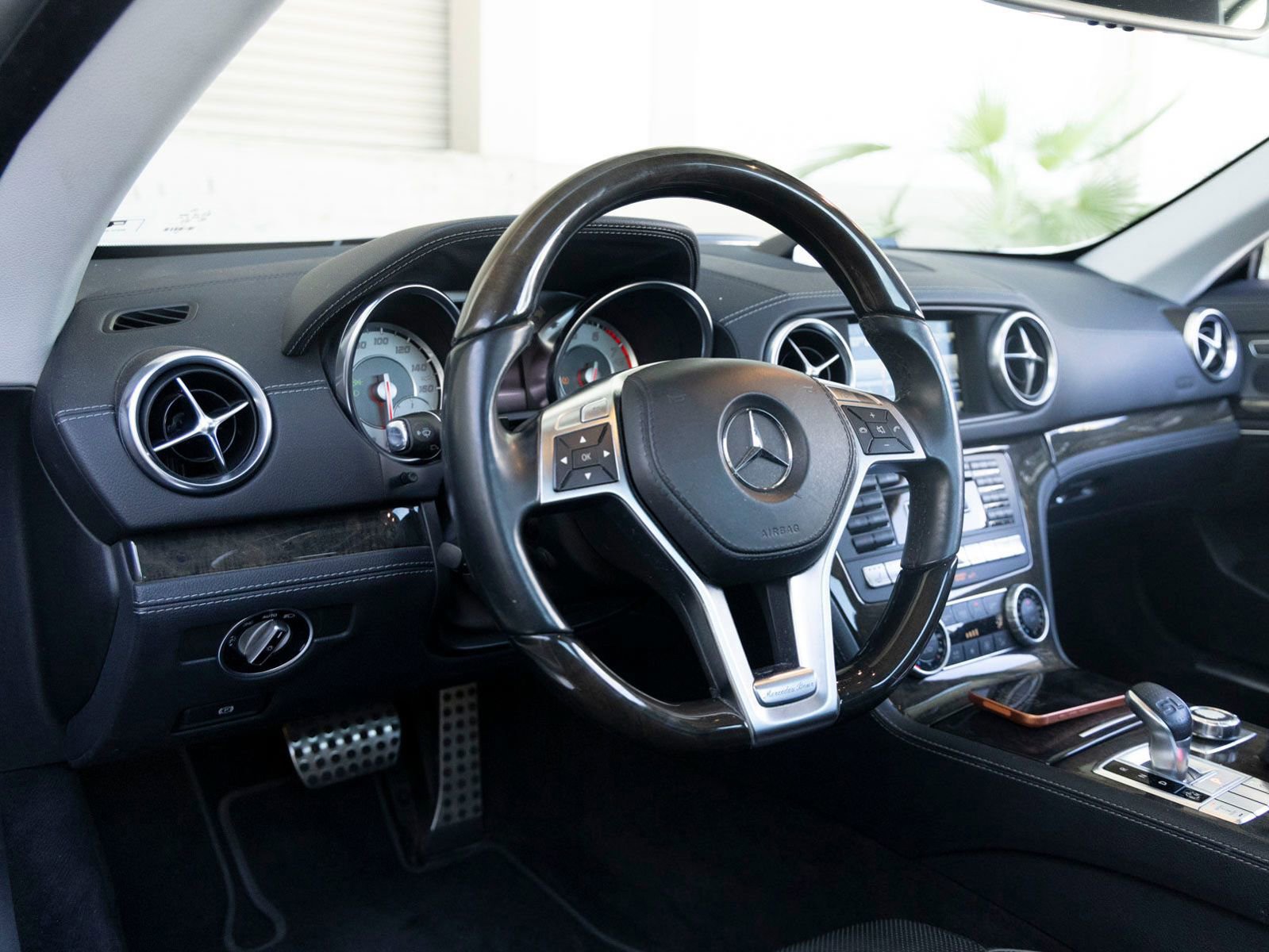 Used 2015 Mercedes-Benz SL 400 image 15