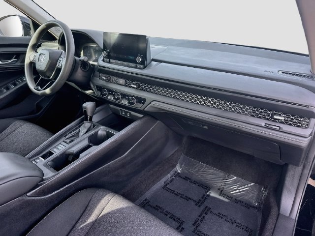 Certified 2023 Honda Accord EX image 32