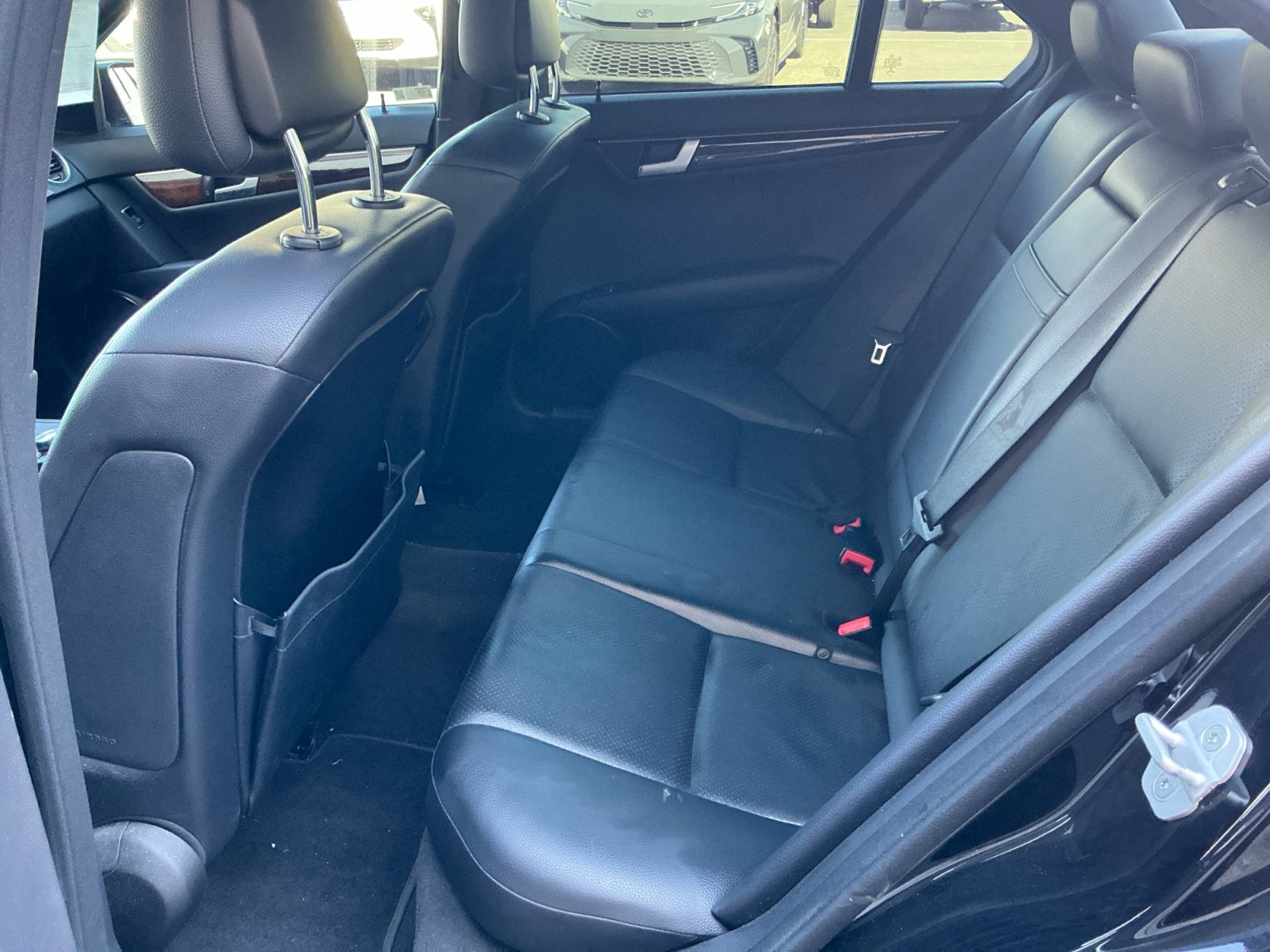 Used 2014 Mercedes-Benz C 250 Sedan image 17