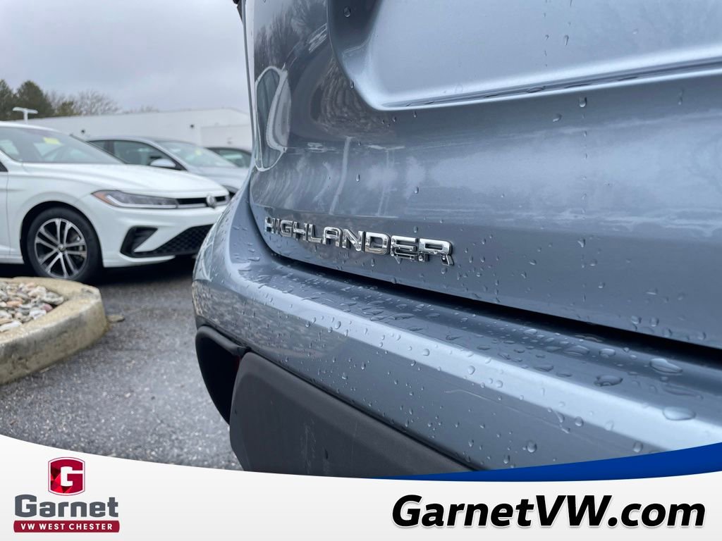 Used 2020 Toyota Highlander XLE image 40