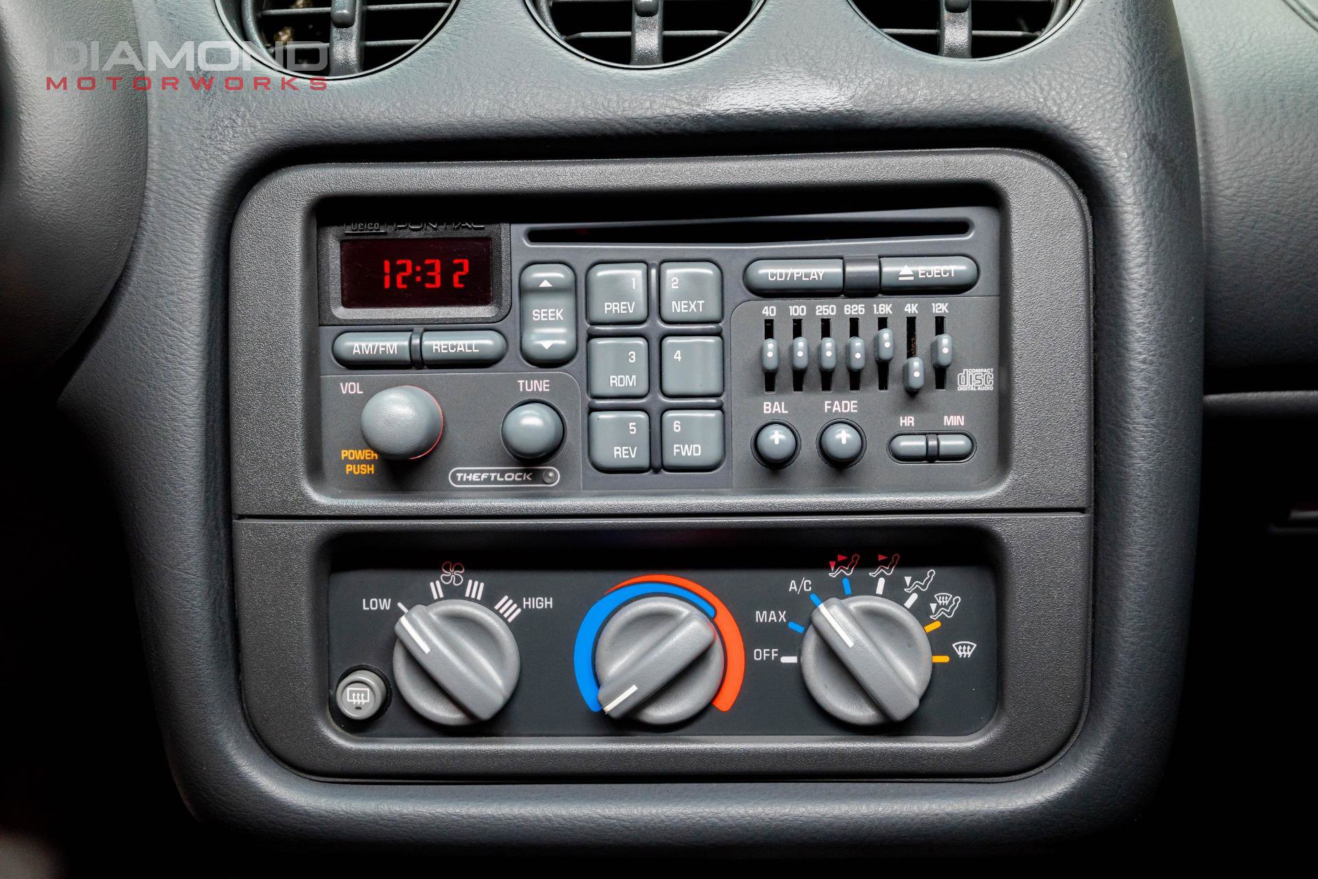 Used 1996 Pontiac Firebird Formula image 16