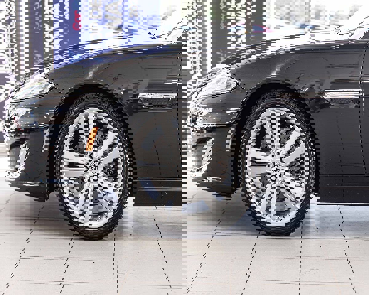 Used 2012 Jaguar XK Convertible image 10