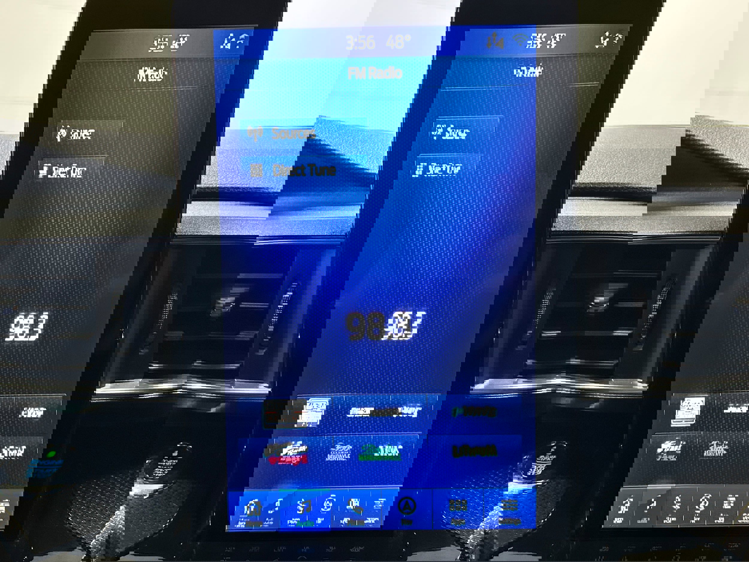 Used 2021 Ford Explorer ST w/ Equipment Group 401A image 5