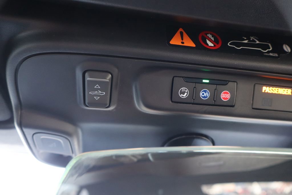 Used 2023 Chevrolet Camaro LT w/ RS Package image 14