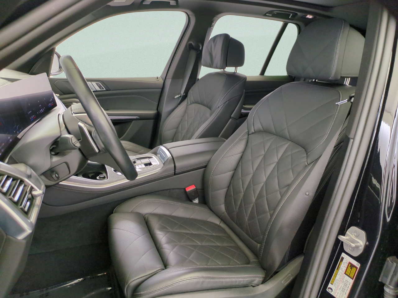Used 2025 BMW X5 sDrive40i w/ Climate Comfort Package RWD image 27