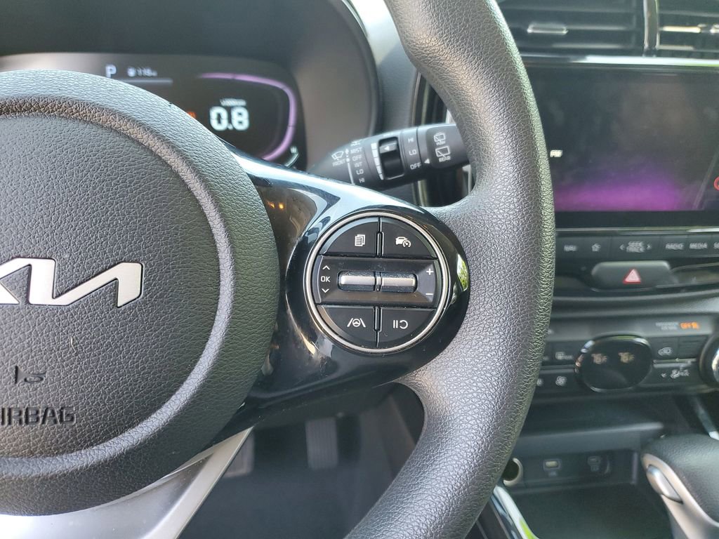 Certified 2023 Kia Soul S FWD image 23