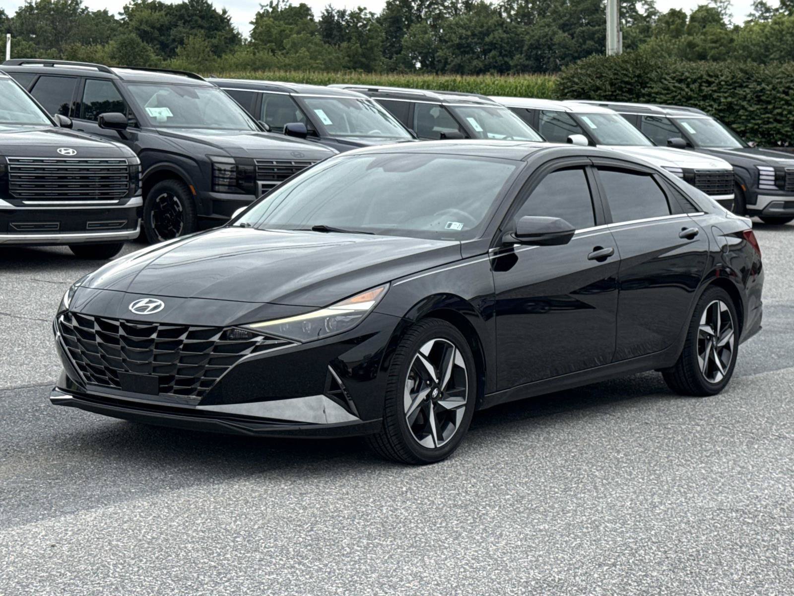 Certified 2022 Hyundai Elantra Limited FWD image 28