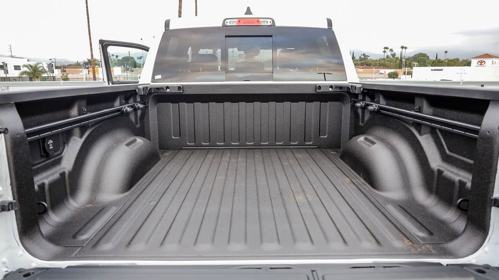 New 2026 RAM 1500 Laramie w/ Night Edition image 26