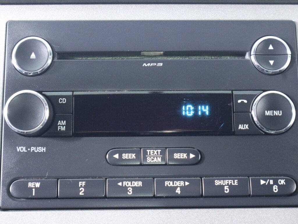 Used 2014 Ford F350 XLT w/ Camper Package image 16