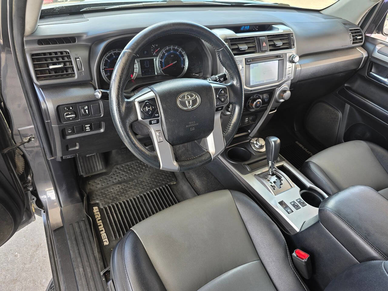 Used 2018 Toyota 4Runner SR5 Premium AWD/4WD image 12