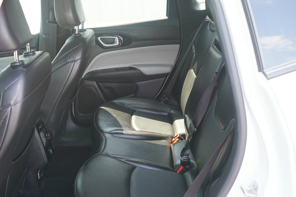 Used 2023 Jeep Compass Limited AWD/4WD image 27