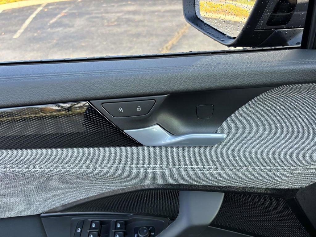 New 2026 Volkswagen Tiguan S image 12