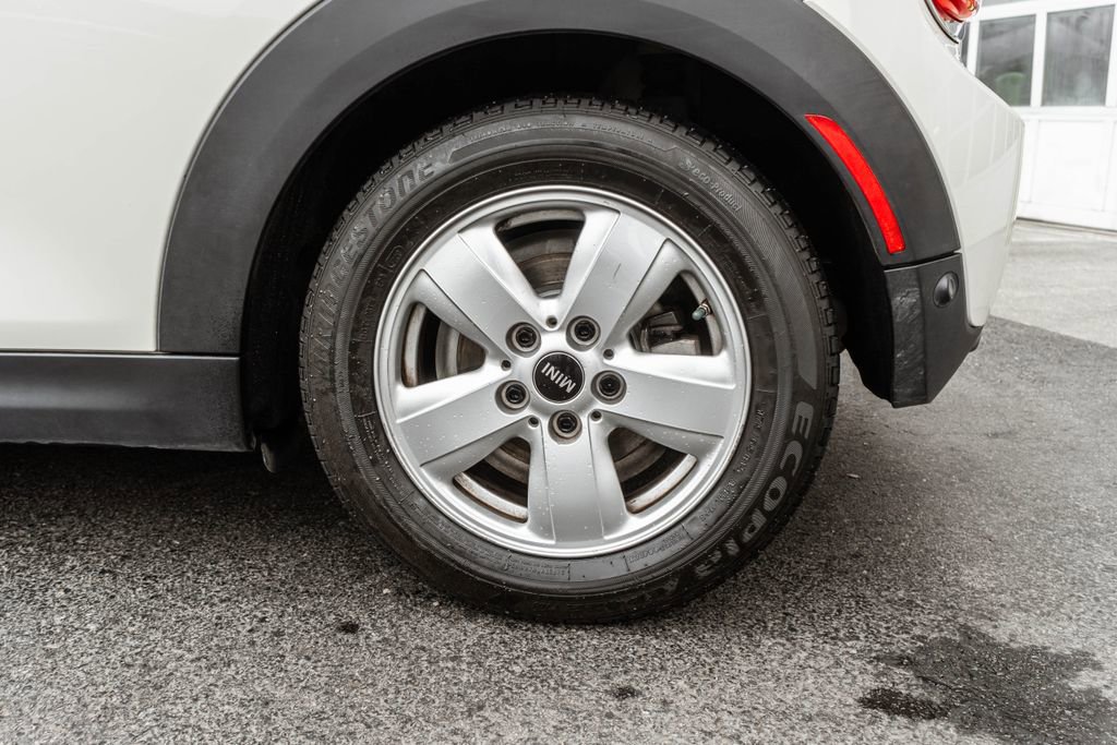 Used 2020 MINI Cooper 2-Door Hardtop image 32