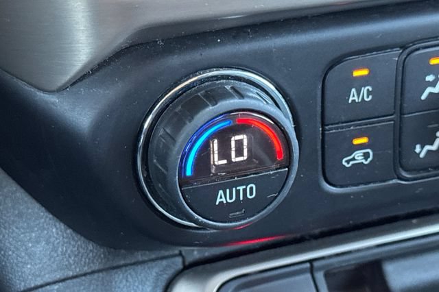 Used 2021 GMC Acadia Denali w/ Denali Technology Package FWD image 30