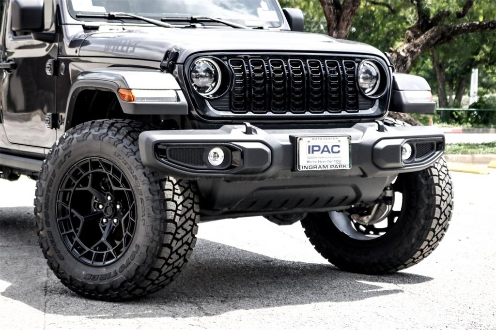 New 2024 Jeep Gladiator Sport image 3