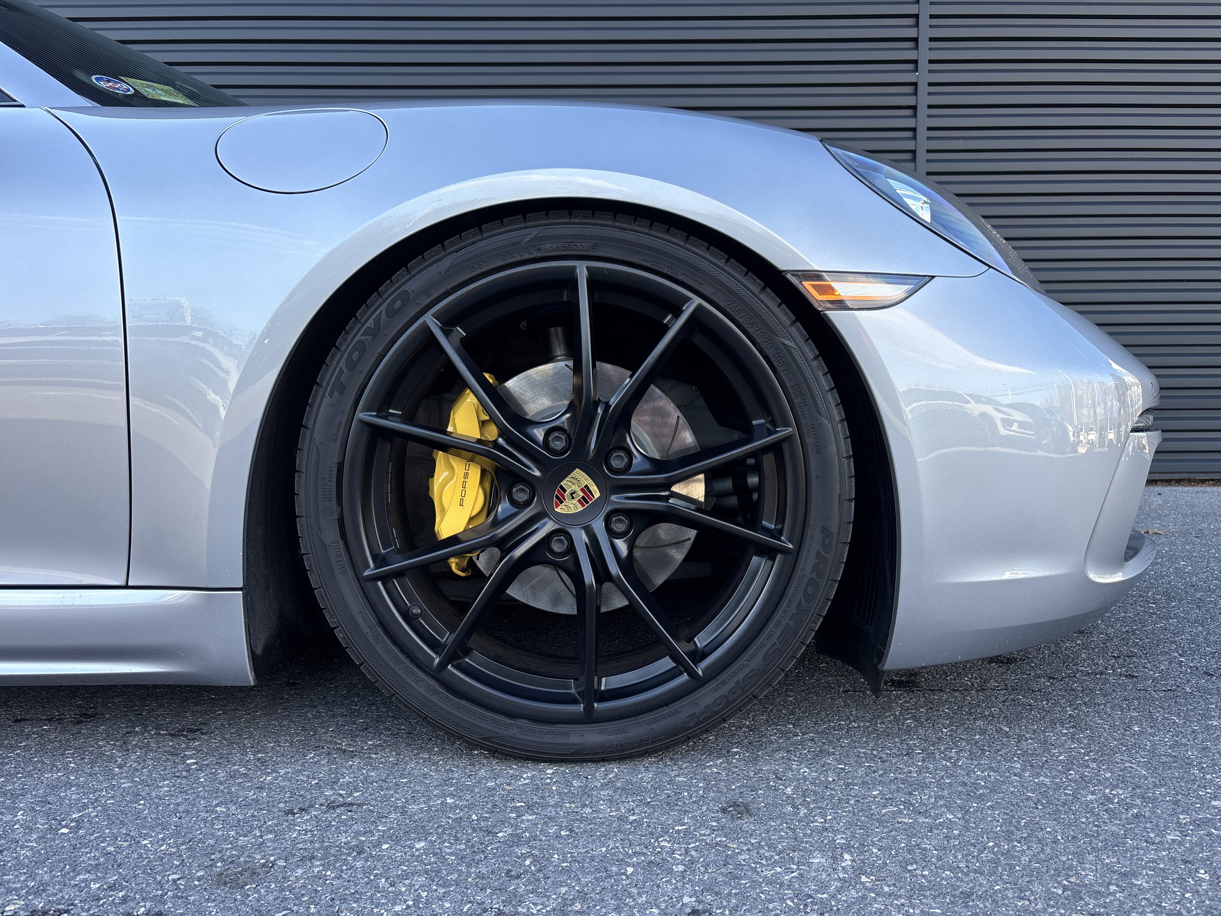 Used 2017 Porsche 718 Cayman image 9