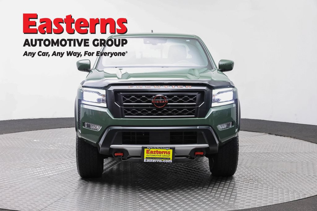 Used 2023 Nissan Frontier PRO-4X AWD/4WD image 2